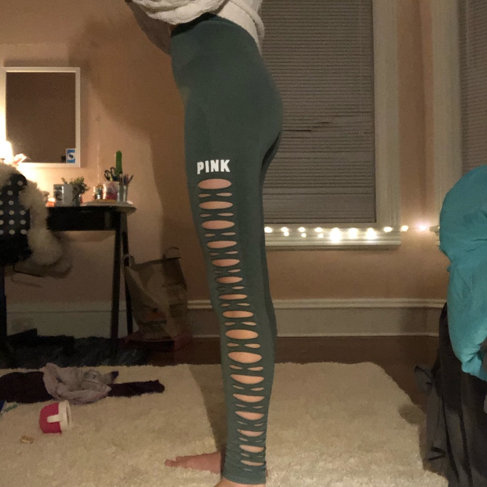 Super comfortable perfect material PINK leggings